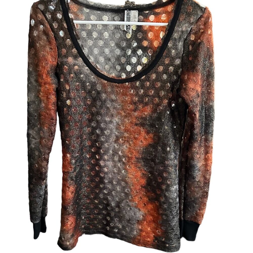 NWOT BKE Buckle Orange Black Sheer Texture Shimmer Top Size Small